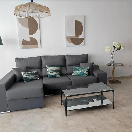 Piso Tres Con Piscina En Centro *