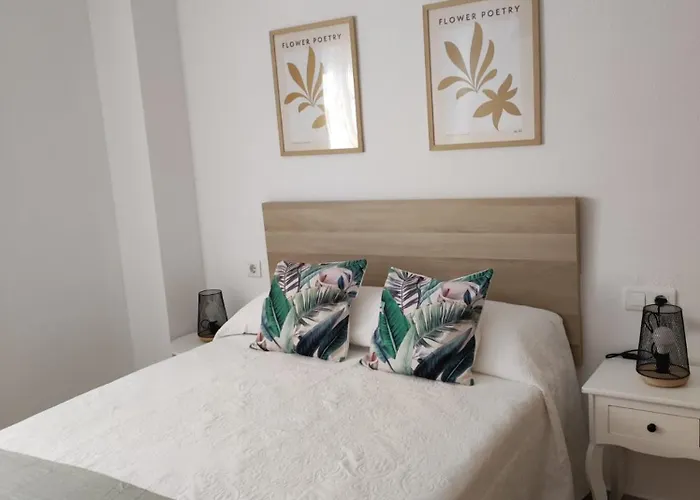 Piso Tres Con Piscina En Centro * Torremolinos