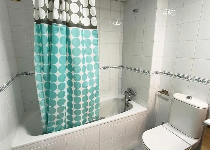 Piso Tres Con Piscina En Centro * Торремолинос