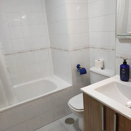 Piso Tres Con Piscina En Centro * トレモリノス